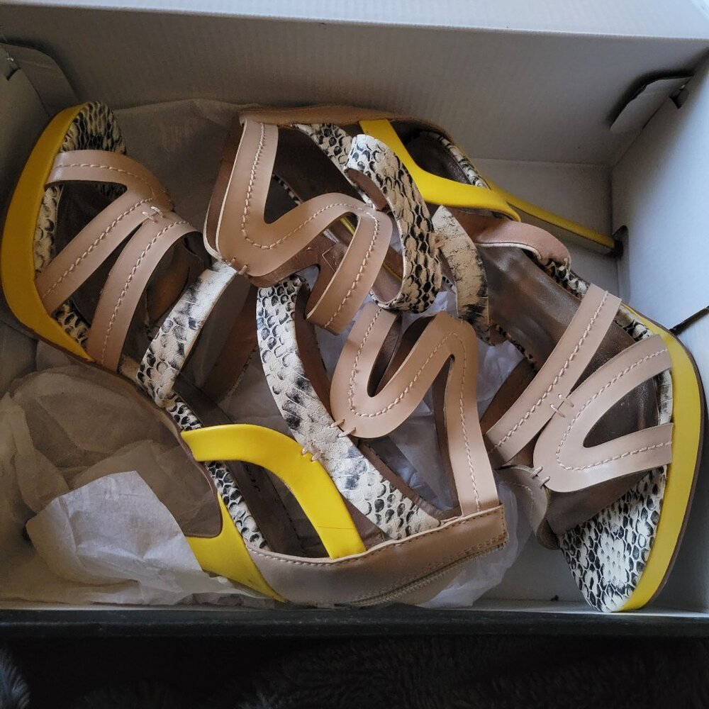 Just fab stilleto shoes